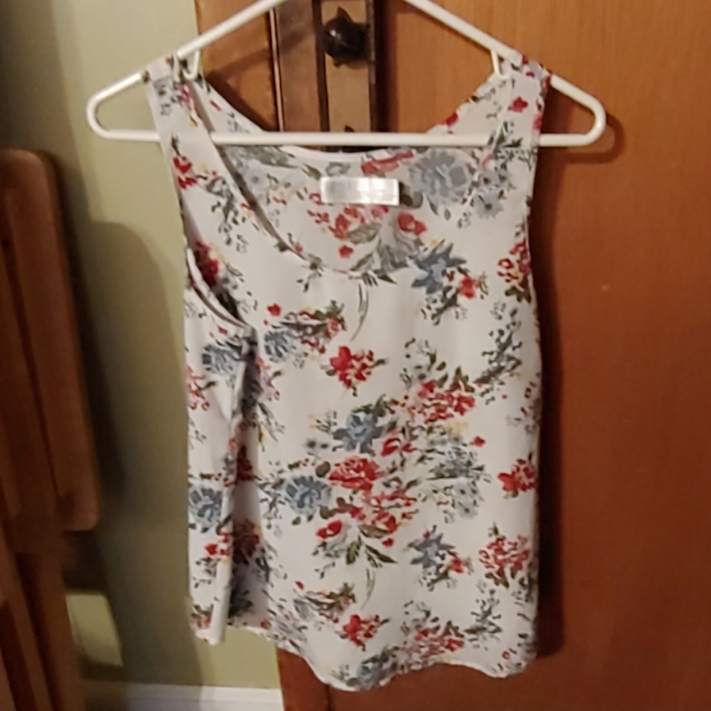 Floral tank top blouse